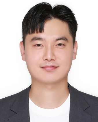 Qinglong Li